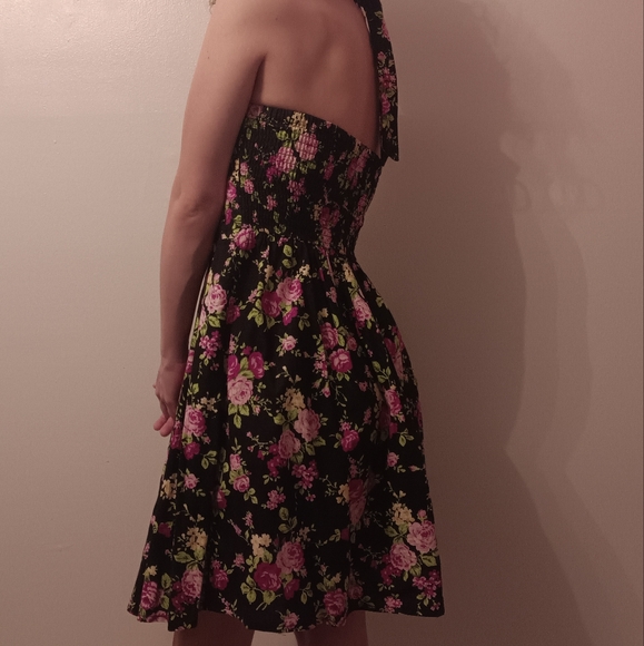 Black Floral Dress - Picture 3 of 10